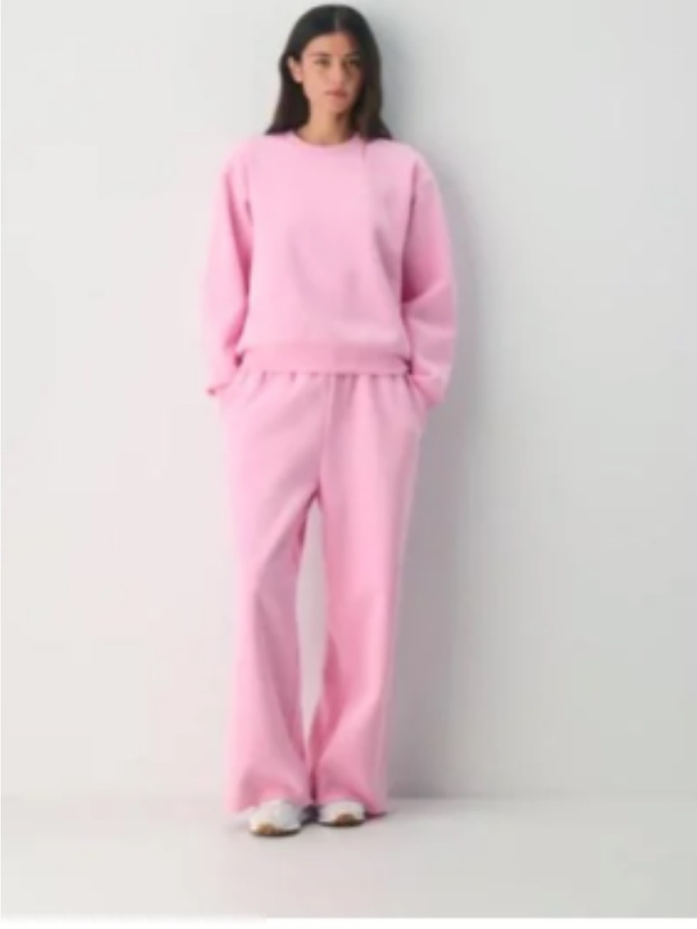 Aritzia perfect crew in morganite pink
